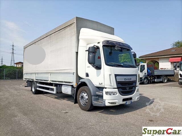 Flatbed truck with tarpaulin DAF LF 290