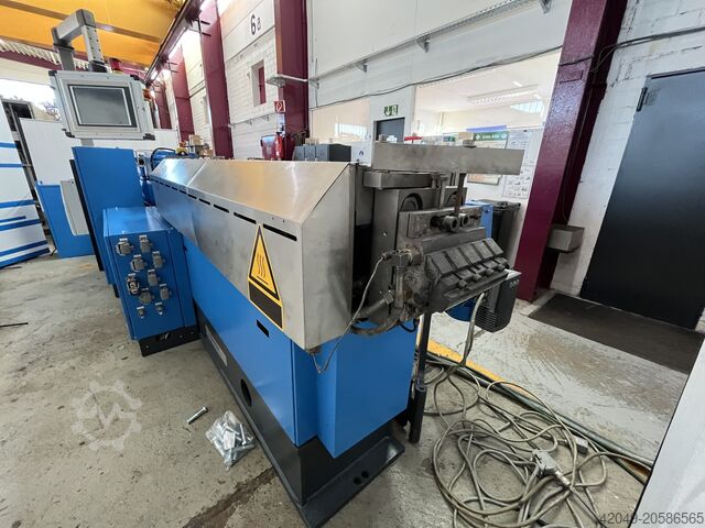 Compounder/Twin-screw extruder Coperion - Werner & Pfleiderer ZSK 50 MCC+