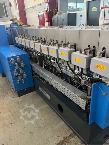 Compounder/Twin-screw extruder Coperion - Werner & Pfleiderer ZSK 50 MCC+