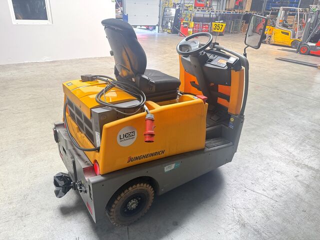 S+UVV 07/27, lithium electric, 1,435 operating hours Jungheinrich EZS 570