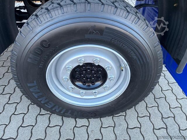 Sonstige Mercedes-Benz Unimog U 530 mit neuem Motor