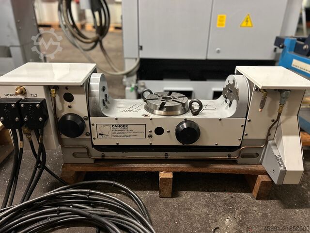 Vertical machining center Haas TR160H