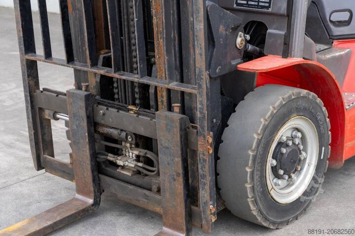 Forklift Manitou MI 25 D