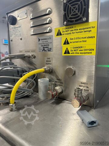 Ilapak Delta Flow Wrapper € 13,500 Ilapak Delta 3000 Flow Wrapper Delta 3000 R H S