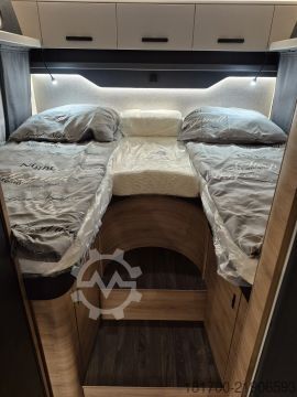 Semi-integrated camper Knaus L!VE WAVE 650 MEG Black Selection *TraumMobil*Automatik*