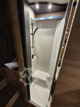 Semi-integrated camper Knaus L!VE WAVE 650 MEG Black Selection *TraumMobil*Automatik*