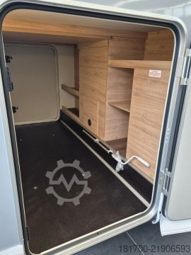Semi-integrated camper Knaus L!VE WAVE 650 MEG Black Selection *TraumMobil*Automatik*