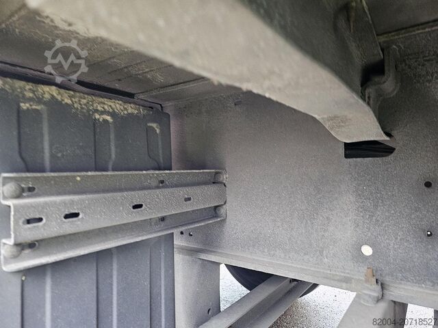 2011 Schmitz Cargobull SCS24/L-1362 E B | NL TRAILER|SAF DISC| LOADING LIFT 2 TONS | APK TUV |29-06- Schmitz Cargobull SCS24/L-1362 E B | NL TRAILER|SAF DISC| LOADING...