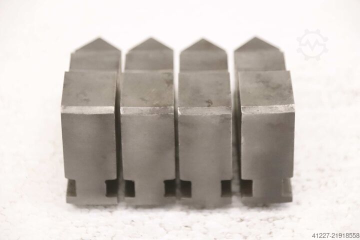 Interchangeable jaws four-jaw chuck unbekannt Breite 22 mm