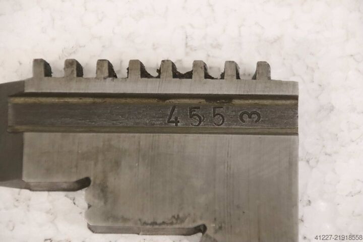 Interchangeable jaws four-jaw chuck unbekannt Breite 22 mm