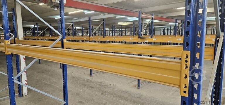 5,60 Meter Palettenregal mit 2 Ebenen Jungheinrich MPB Palettenregal