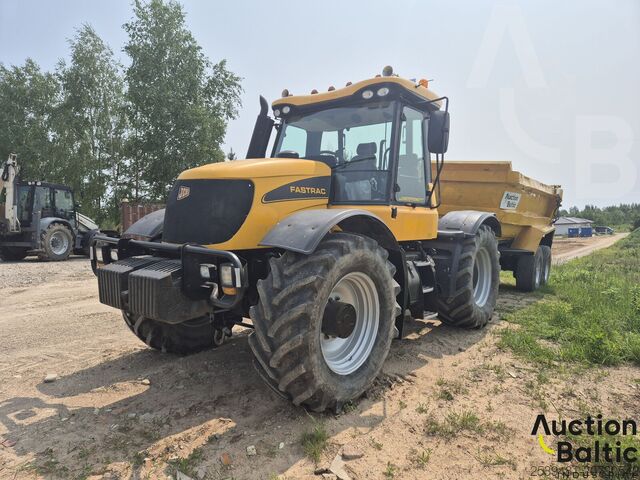 Traktor JCB Fastrac 3220