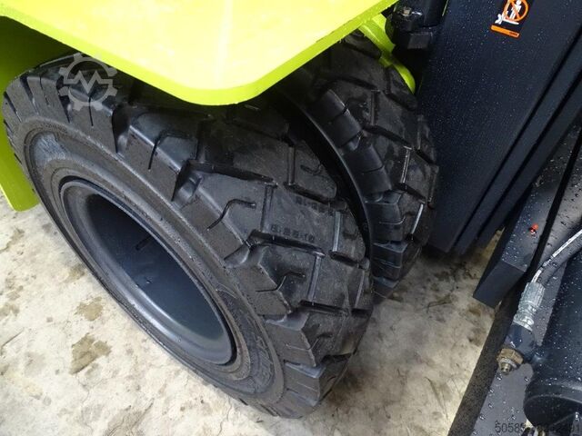 Diesel Forklift Clark C80D900 - TRIPLEX - DEMO