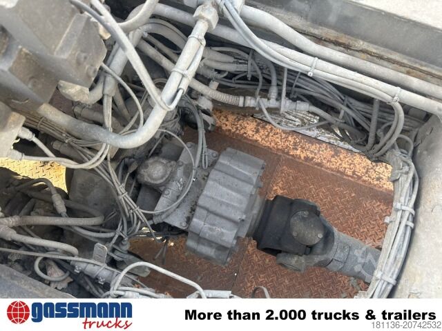 LKW-Fahrgestell Scania 124C 400 6x6