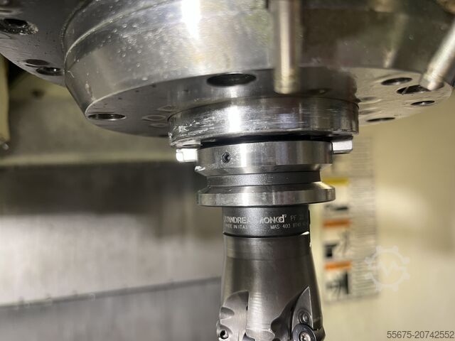 VERTIKALES BEARBEITUNGSZENTRUM victor A110