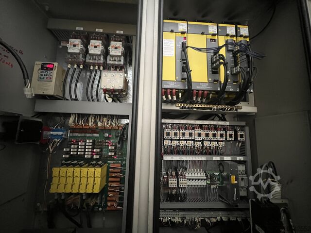 VERTIKALES BEARBEITUNGSZENTRUM victor A110