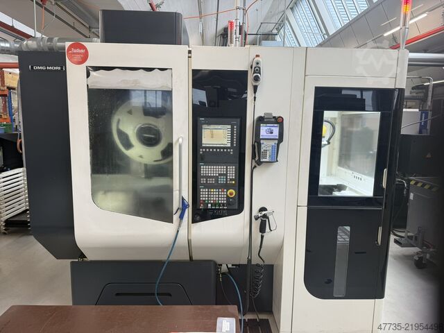 5 axis universal machining center DMG MORI Mll Tap 700