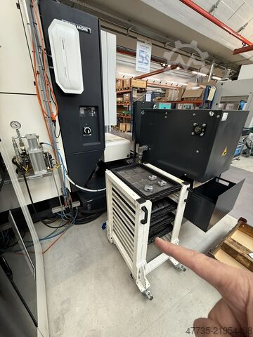 5 axis universal machining center DMG MORI Mll Tap 700