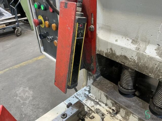Sheet shears  Baykal HGL 4100x6mm 2008 Baykal HGL 4100x6mm