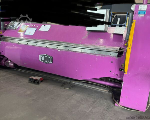 Sheet metal folder FASTI 211/32/2,5