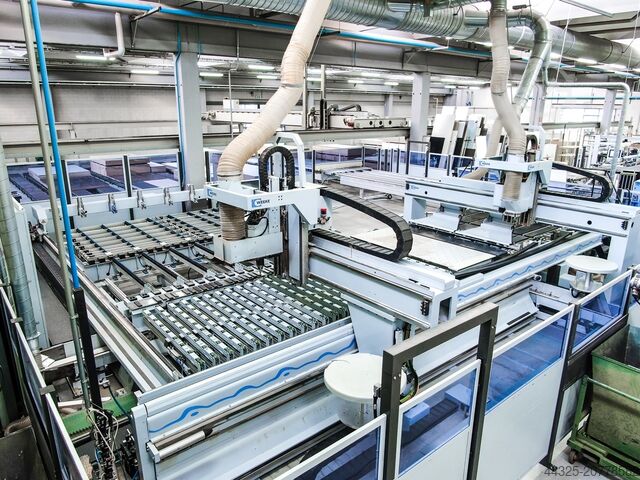 Bearbeitungszentrum mit Nestingtisch WEEKE PROFI BHC912/43/25