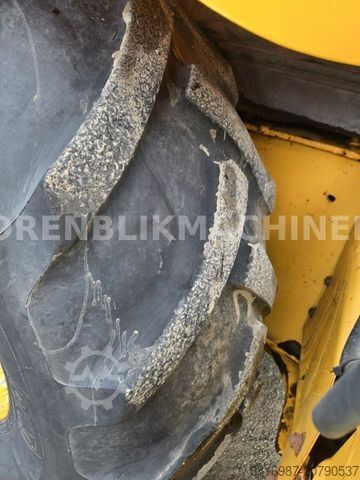 Baggerlader NEW HOLLAND LB95-4PT