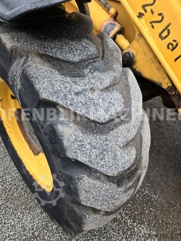 Baggerlader NEW HOLLAND LB95-4PT