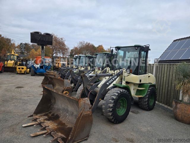 Radlader VOLVO L30B ZX PRO 4 STÜCK AUF LAGER