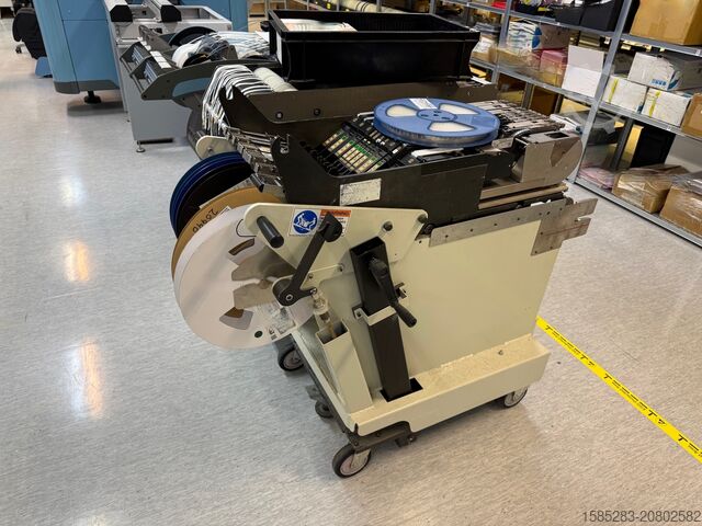 Bestückungsautomat P&P Universal Advantis