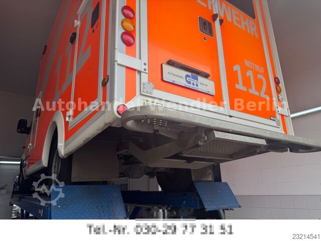 Feuerwehrfahrzeug MERCEDES-BENZ Sprinter 516 CDI RTW WAS Koffer Fahrtrage+Sessel
