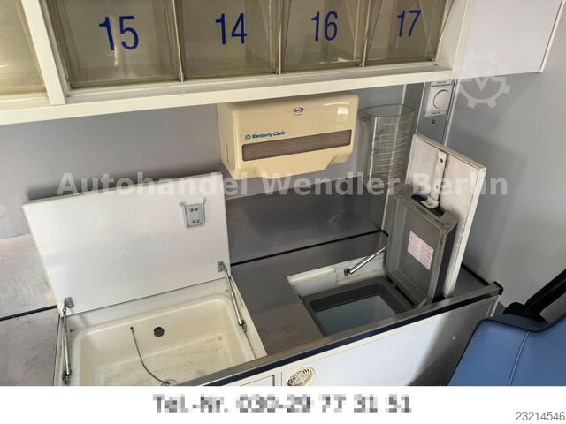 Feuerwehrfahrzeug MERCEDES-BENZ Sprinter 516 CDI RTW Fahrtec mit Trage