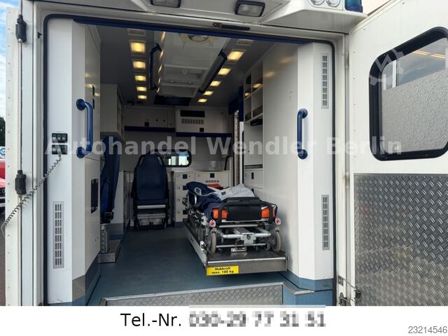 Feuerwehrfahrzeug MERCEDES-BENZ Sprinter 516 CDI RTW Fahrtec mit Trage