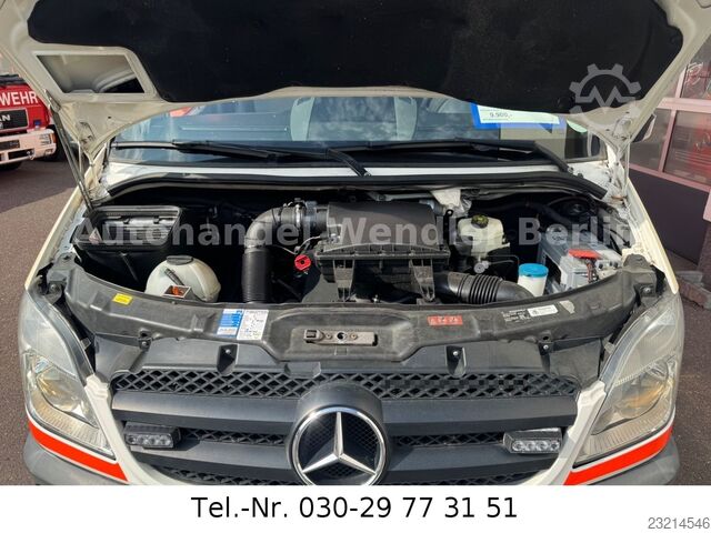 Feuerwehrfahrzeug MERCEDES-BENZ Sprinter 516 CDI RTW Fahrtec mit Trage