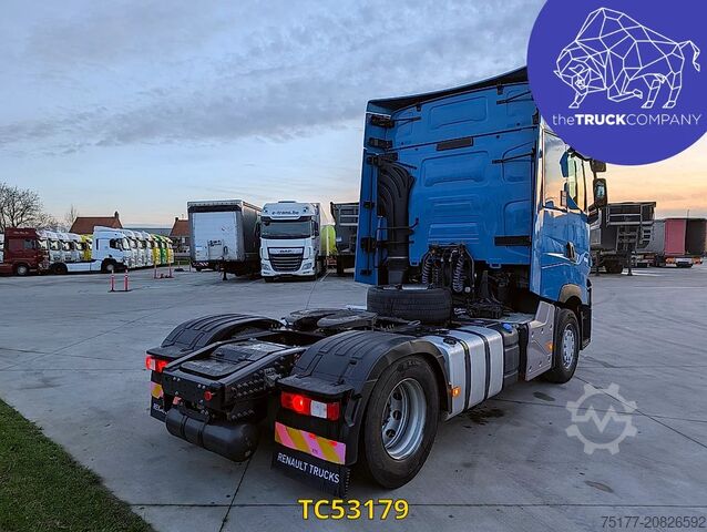 Standard-SZM Renault T 520