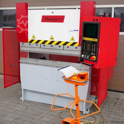 Hydr. Press brake BEYELER PR3 1550 x 30 to