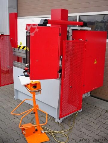 Hydr. Press brake BEYELER PR3 1550 x 30 to