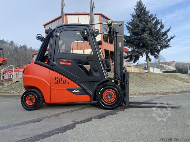 Treibgasstapler Linde H 35 T - 02 - 393