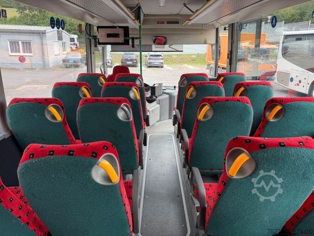 Intercity bus MERCEDES-BENZ Integro O550 L ,  hohe Sitze, Gurte, Klima