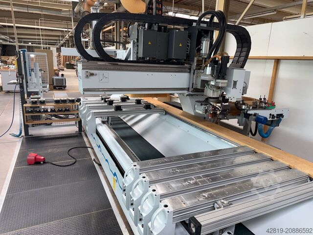CNC Bearbeitungszentrum HOMAG BAZ 322 / 40 K with edge banding
