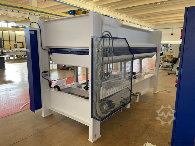 OMC 3000×1300 105T Oil Shelf Press OMC PL105LC 30/13