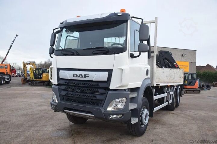 Crane truck DAF CF 530