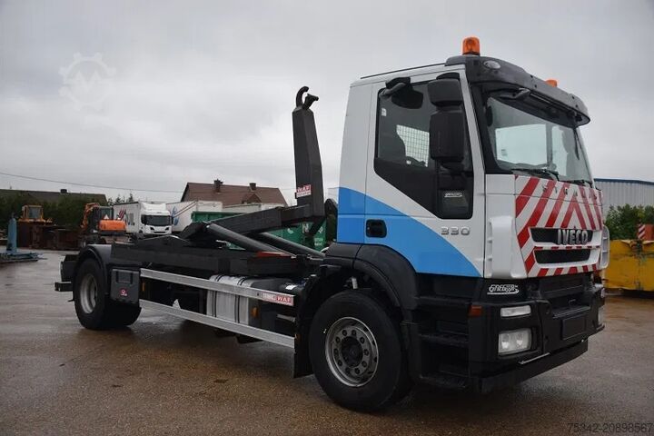 Hakenarmsystem Iveco Stralis 330