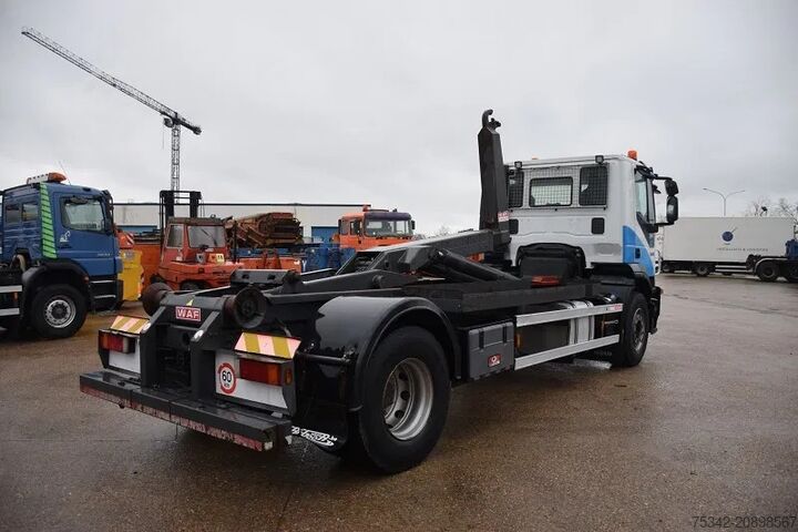 Hakenarmsystem Iveco Stralis 330