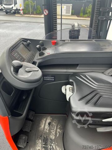 Reach Truck Linde R12B-01