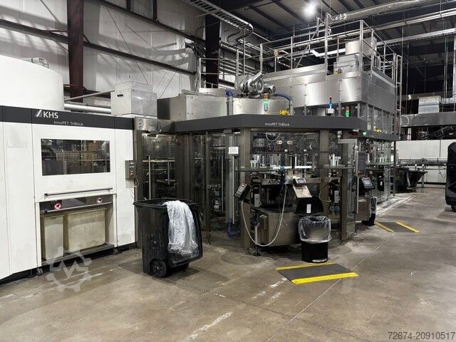 Beverage production machine KHS Bottling Water Bottling Line 72.000 bph