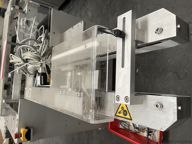 Cartoning machine Uhlmann C130