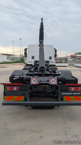 Hakenlift LKW IVECO 180E32