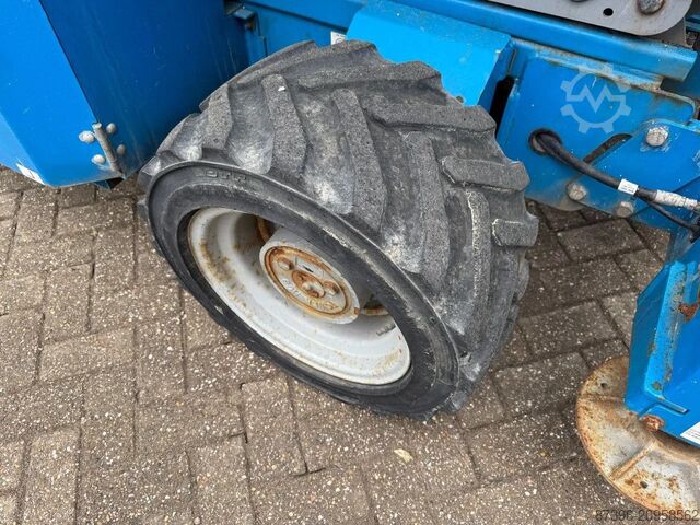 Scherenhebebühne Genie GS3369RT Hoogwerker Schaarhoogwerker Ruwterrein