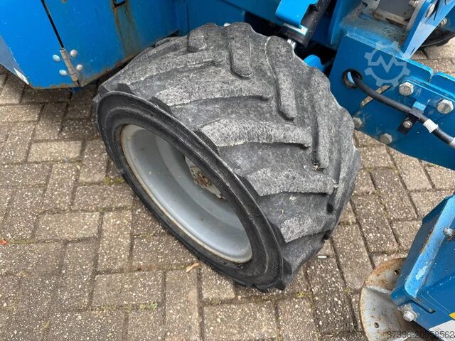 Scherenhebebühne Genie GS3369RT Hoogwerker Schaarhoogwerker Ruwterrein