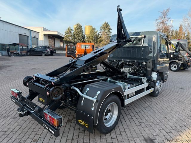 Tipper van FUSO Canter 7C18 Abrollkipper kurzer Radstand 2800mm